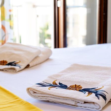 Luxury And Sunny Apartment 250 Mts From The Beach!! Peraía Kültér fotó